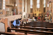 Das war Ostern - Das Heilige Grab in der Kirche Untermieming wird abgebaut