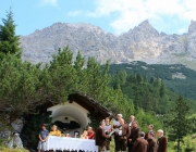 Almmesse auf der Marienberg Alpe – Hirtenfamilie geht nach 40 Jahren in den Ruhestand