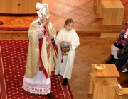 Altarweihe mit Alt-Erzbischof Alois Kothgasser