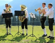 „Dorffest“ auf der Mieminger Hochfeldern Alm