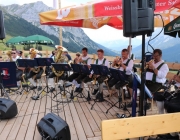 „Dorffest“ auf der Mieminger Hochfeldern Alm