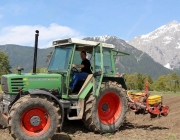 Anfang Mai hat die Feldarbeit Hochkonjunktur – Drei Bauern, drei Geschichten