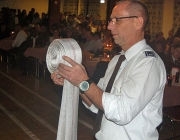 Feuerwehrball 2013 – „Schätzspiel Schlauchaufrollen…“