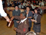 Feuerwehrball 2013 – „Schätzspiel Schlauchaufrollen…“