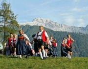 Foto-Termin Trachtenverein Edelweiss – Ausrichter des heurigen Kathreintanzes