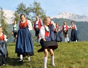 Foto-Termin Trachtenverein Edelweiss – Ausrichter des heurigen Kathreintanzes