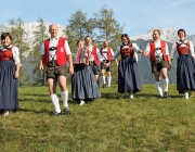 Foto-Termin Trachtenverein Edelweiss – Ausrichter des heurigen Kathreintanzes