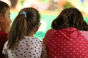 Barwieser Kinder spielten das „Gänseblümchen Fredericke“ – Kleine können riesig sein