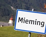 Herbstliches Barwies – Der Ort strahlt eine bunt angemalte Stille aus