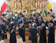 Herz-Jesu-Prozession 2013 – Pfarrfest in der Barwieser Agrarmaschinenhalle