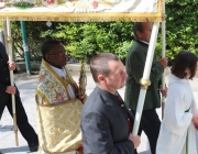 Herz-Jesu-Prozession 2013 – Pfarrfest in der Barwieser Agrarmaschinenhalle