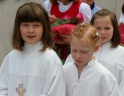 Herz-Jesu-Prozession 2013 – Pfarrfest in der Barwieser Agrarmaschinenhalle