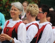 Herz-Jesu-Prozession 2013 – Pfarrfest in der Barwieser Agrarmaschinenhalle