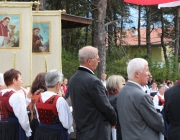 Herz-Jesu-Prozession 2013 – Pfarrfest in der Barwieser Agrarmaschinenhalle
