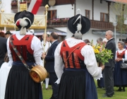 Herz-Jesu-Prozession 2013 – Pfarrfest in der Barwieser Agrarmaschinenhalle