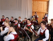 Herz-Jesu-Prozession 2013 – Pfarrfest in der Barwieser Agrarmaschinenhalle