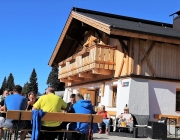 Almsommerfinale im Gaistal – Das Team der Hochfeldern Alm bedankt sich „für den schönen Sommer“