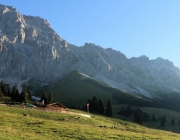 Ein Tag beim Hüttenteam auf der Hochfeldern Alm
