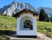 Ein Tag beim Hüttenteam auf der Hochfeldern Alm