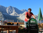 Ein Tag beim Hüttenteam auf der Hochfeldern Alm