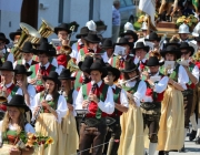 Isidori-Prozession 2013 – Frühschoppenkonzert bei subtropischen Temperaturen