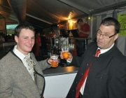 Jungbauernball 2013 mit Traktor-Versteigerung – Der „Lindner BF 14“ bleibt in Mieming
