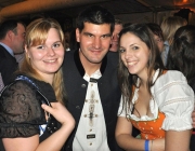 Jungbauernball 2013 mit Traktor-Versteigerung – Der „Lindner BF 14“ bleibt in Mieming