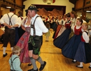 Kathreintanz 2013 – 300 Trachtler tanzten bis in den Morgen