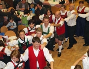 Kathreintanz 2013 – 300 Trachtler tanzten bis in den Morgen