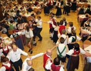 Kathreintanz 2013 – 300 Trachtler tanzten bis in den Morgen