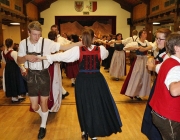Kathreintanz 2013 – 300 Trachtler tanzten bis in den Morgen