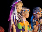 Kindergarten Barwies spielt das Musical „Der Regenbogenfisch“