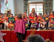 Kindergarten Barwies spielt das Musical „Der Regenbogenfisch“