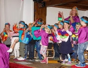 Kindergarten Barwies spielt das Musical „Der Regenbogenfisch“