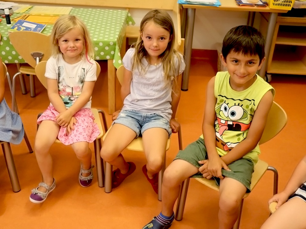 Geburtstagsfeier im Kindergarten Barwies – Ein „Hoch“ auf vier Zwillingspaare