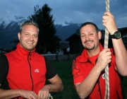 Maibaumaufstellen 2010 in Obermieming