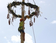 Maifest 2013 – „Maibaum-Anschlag konnte das Fest nicht verhindern“