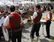 Maifest 2013 – „Maibaum-Anschlag konnte das Fest nicht verhindern“