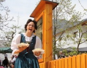 Maifest 2013 – „Maibaum-Anschlag konnte das Fest nicht verhindern“