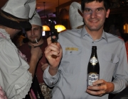 Maskenball der Mieminger Bäuerinnen 2013 – „…Schlumpfblau“