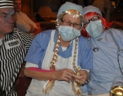 Maskenball der Mieminger Bäuerinnen 2013 – „…Schlumpfblau“