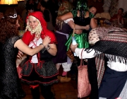 Maskenball der Mieminger Bäuerinnen