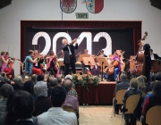 Neujahrskonzert 2013 – „…Mieming schwebte im Dreivierteltakt“