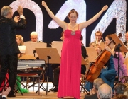 Neujahrskonzert 2014 – Sopranistin Eva-Maria Schmid begeisterte das Mieminger Publikum