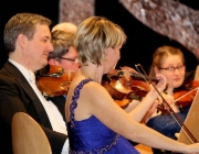 Neujahrskonzert 2015 - Mit Lui Chan, seinem Orchester Festival Sinfonietta Linz und der Sopranistin Eva-Maria Schmid