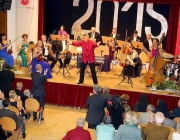 Neujahrskonzert 2015 - Mit Lui Chan, seinem Orchester Festival Sinfonietta Linz und der Sopranistin Eva-Maria Schmid