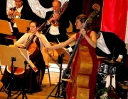 Neujahrskonzert 2015 - Mit Lui Chan, seinem Orchester Festival Sinfonietta Linz und der Sopranistin Eva-Maria Schmid