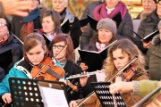 Weihnachtsmesse am Christtag – Zum Abschluss sangen alle „Stille Nacht, heilige Nacht“