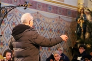 Weihnachtsmesse am Christtag – Zum Abschluss sangen alle „Stille Nacht, heilige Nacht“