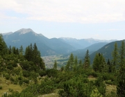Freilichtbühne Seeben Alm – Almvieh und Wanderer begegnen sich Aug‘ in Aug‘